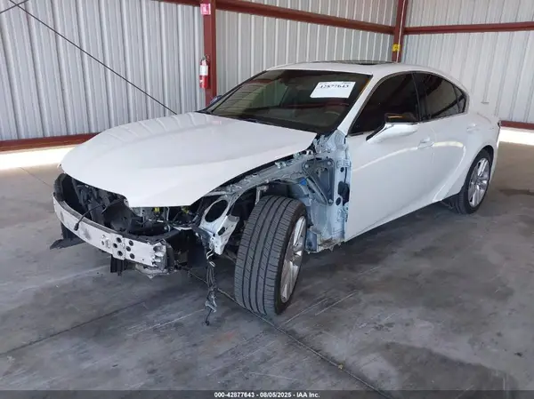 JTHCA1D29M5115294 2021 LEXUS IS - Image 2