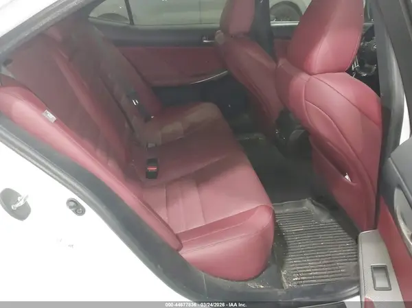 JTHCE1D20H5013084 2017 LEXUS IS - Image 8