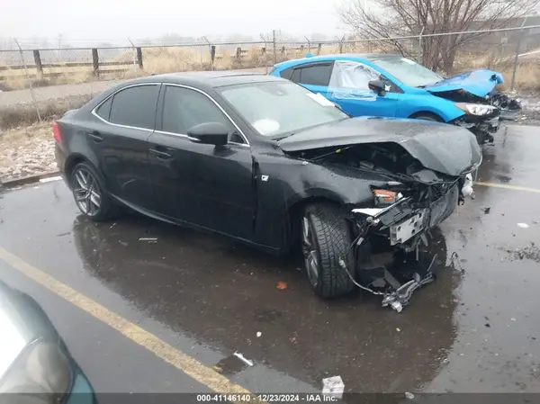 JTHCE1D20H5013327 2017 LEXUS IS - Image 1