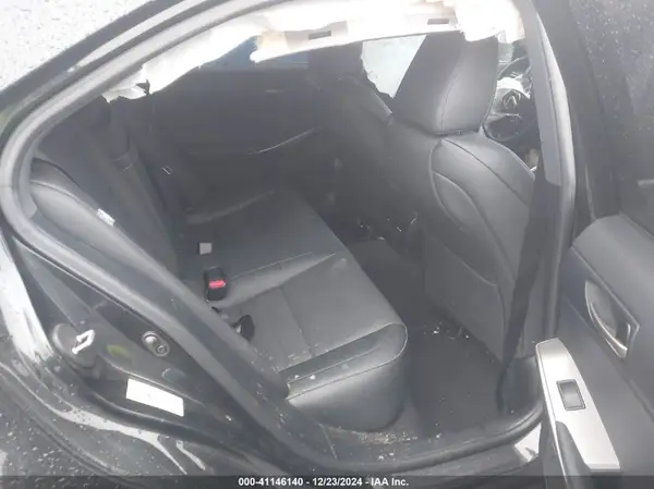 JTHCE1D20H5013327 2017 LEXUS IS - Image 8