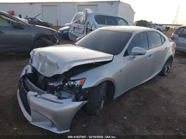 JTHCE1D21G5011584 2016 LEXUS IS - Image 2