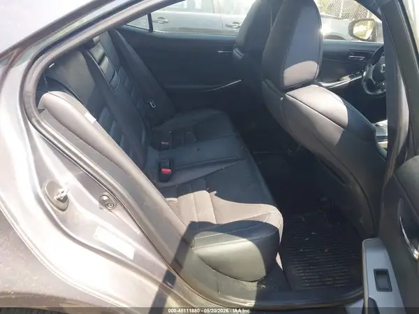JTHCE1D22G5010251 2016 LEXUS IS - Image 8