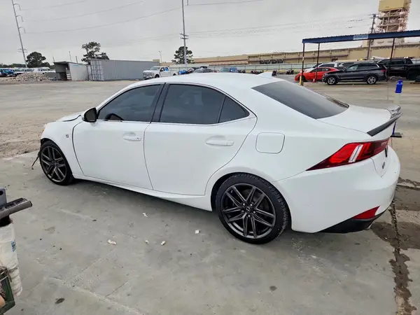 JTHCE1D22G5011240 2016 LEXUS IS - Image 2