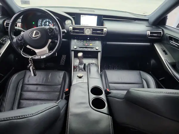 JTHCE1D22G5011240 2016 LEXUS IS - Image 8
