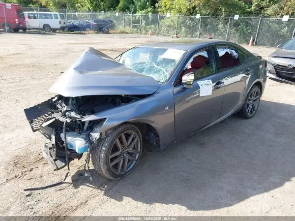 JTHCE1D23G5011036 2016 LEXUS IS - Image 2