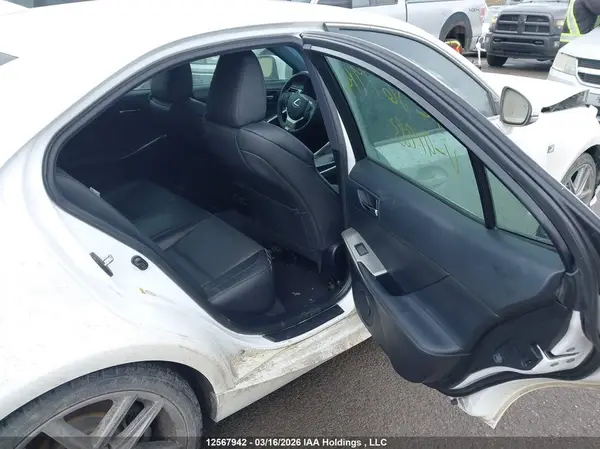 JTHCE1D24G5011983 2016 LEXUS IS - Image 8