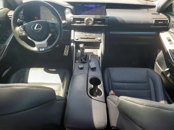 JTHCE1D24H5012858 2017 LEXUS IS - Image 8