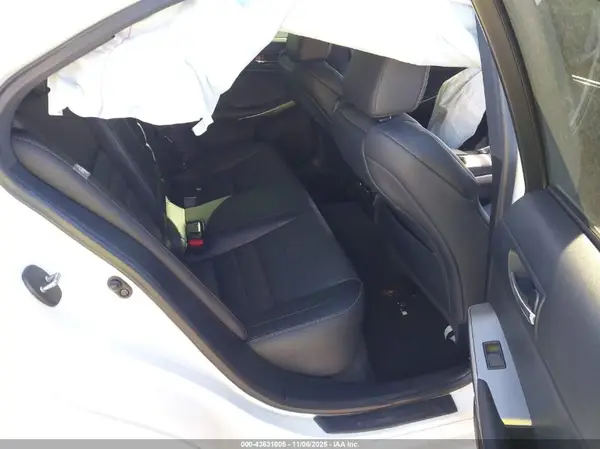 JTHCE1D25G5010468 2016 LEXUS IS - Image 8