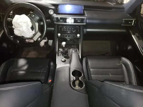 JTHCE1D25H5013176 2017 LEXUS IS - Image 8