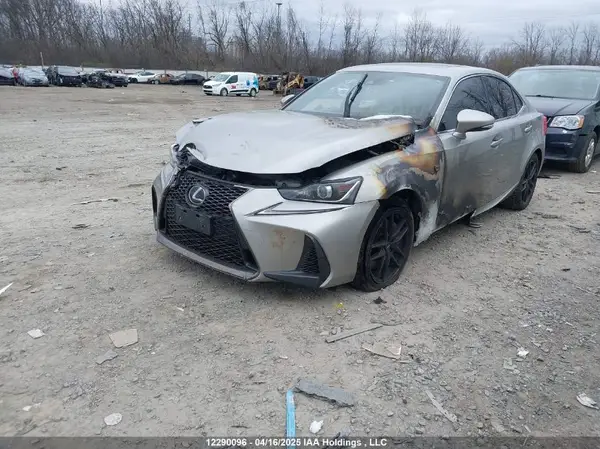 JTHCE1D25H5013386 2017 LEXUS IS - Image 2