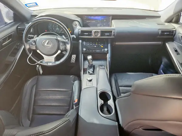 JTHCE1D26H5012943 2017 LEXUS IS - Image 8