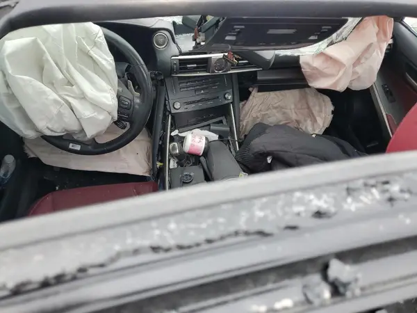 JTHCE1D26H5013848 2017 LEXUS IS - Image 8