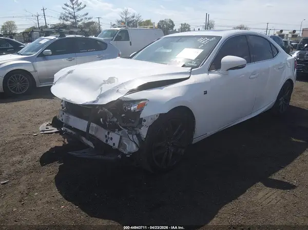 JTHCE1D27G5012173 2016 LEXUS IS - Image 2