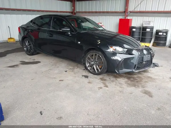 JTHCE1D27H5014376 2017 LEXUS IS - Image 1