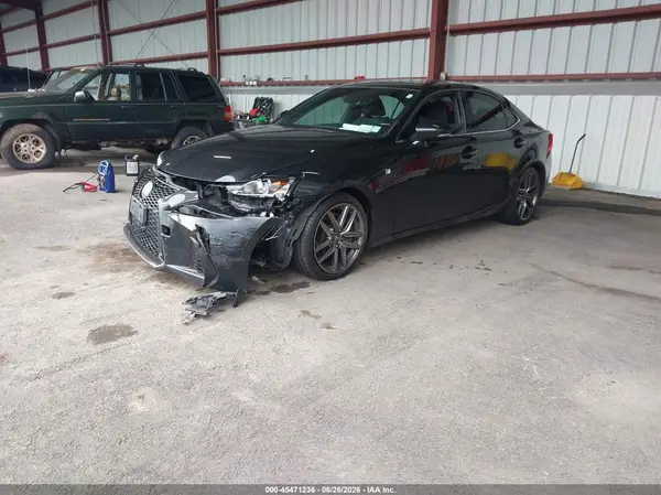 JTHCE1D27H5014376 2017 LEXUS IS - Image 2