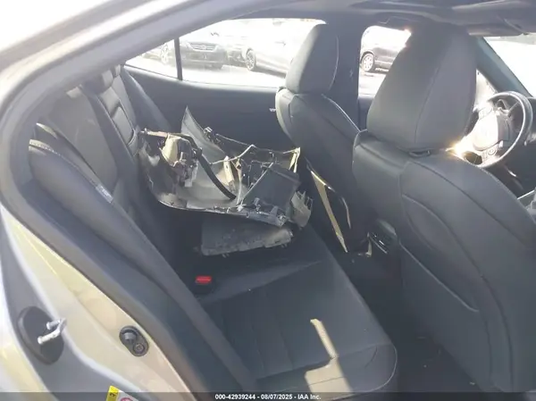 JTHCE1D28G5012375 2016 LEXUS IS - Image 8