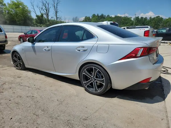 JTHCE1D29G5010649 2016 LEXUS IS - Image 2