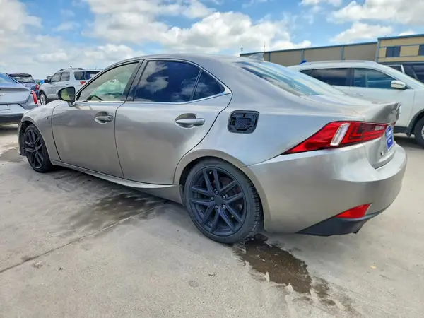 JTHCE1D29G5011722 2016 LEXUS IS - Image 2