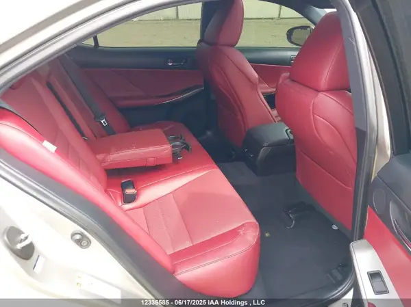 JTHCE1D29G5011932 2016 LEXUS IS - Image 8