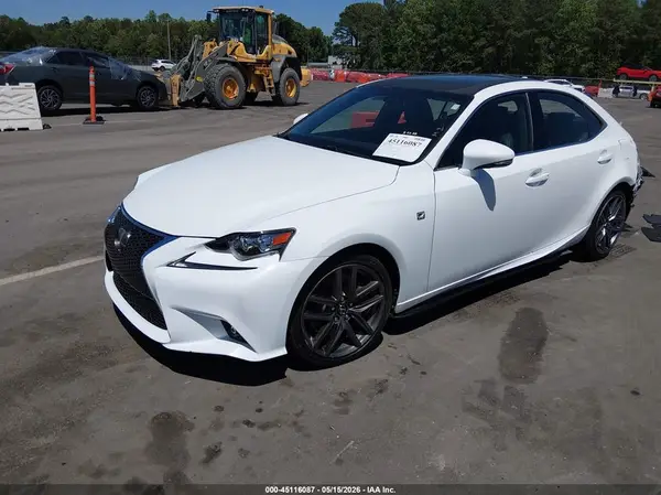 JTHCE1D29G5012806 2016 LEXUS IS - Image 2