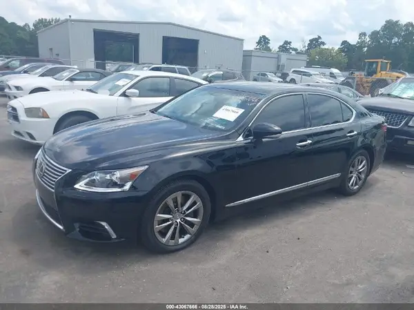JTHCL5EF2G5026688 2016 LEXUS LS - Image 2