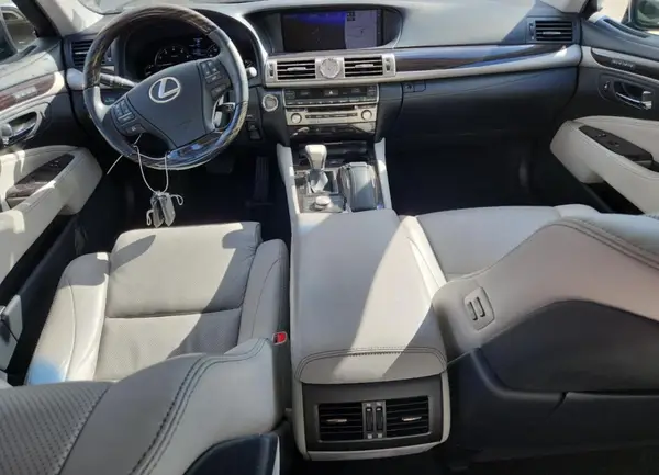 JTHCL5EF2H5029365 2017 LEXUS LS - Image 8