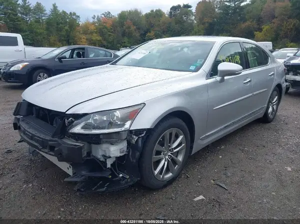 JTHCL5EF3G5025937 2016 LEXUS LS - Image 2