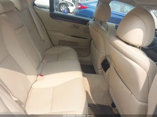 JTHCL5EF4G5027003 2016 LEXUS LS - Image 8