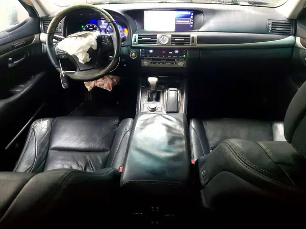 JTHCL5EF5H5028856 2017 LEXUS LS - Image 8