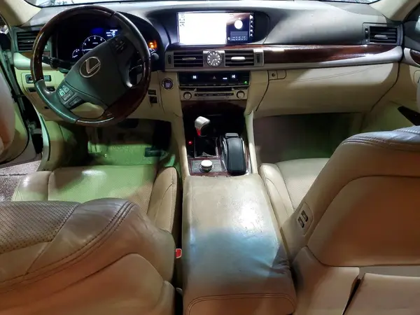 JTHCL5EF6G5026869 2016 LEXUS LS - Image 8