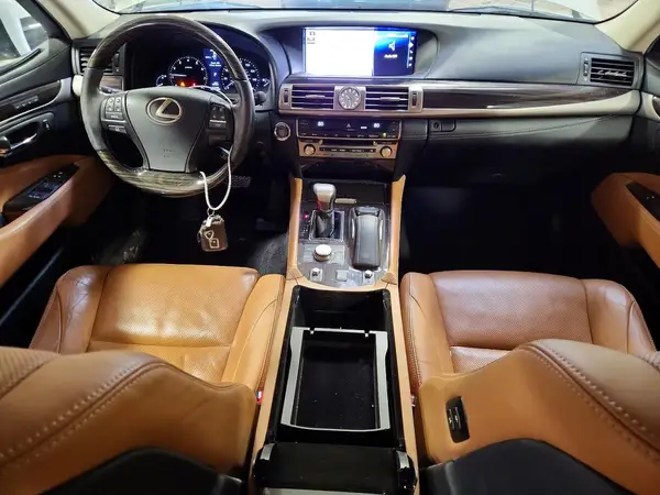 JTHCL5EF6H5028610 2017 LEXUS LS - Image 8