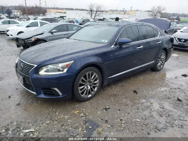 JTHCL5EF9H5027841 2017 LEXUS LS - Image 2