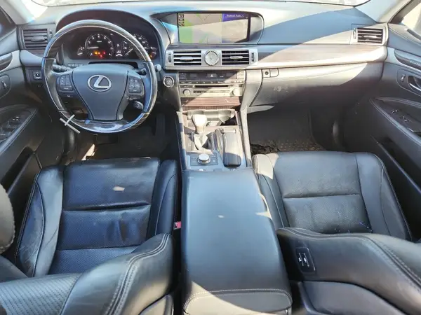 JTHCL5EFXH5028495 2017 LEXUS LS - Image 8