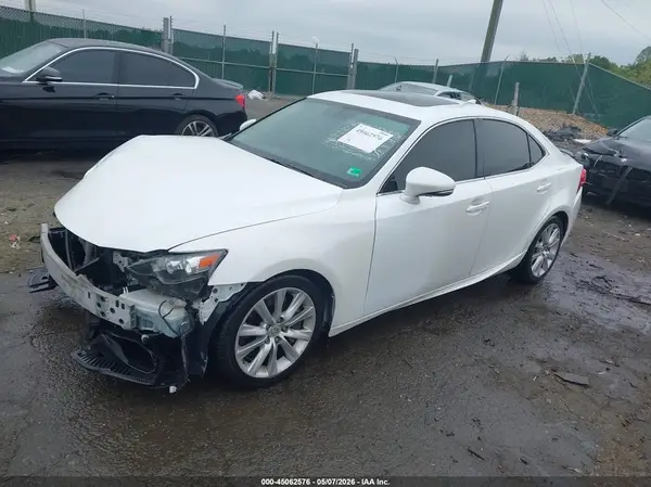JTHCM1D20G5002295 2016 LEXUS IS - Image 2
