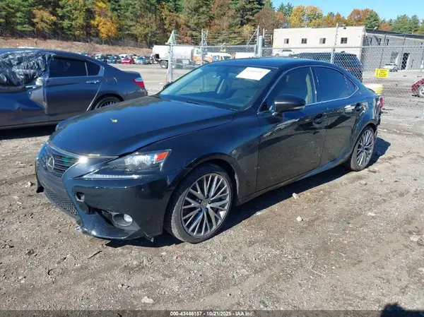JTHCM1D20G5006217 2016 LEXUS IS - Image 2