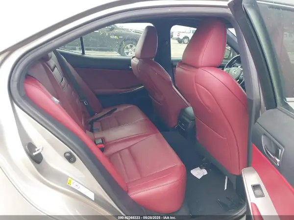JTHCM1D20G5007836 2016 LEXUS IS - Image 8