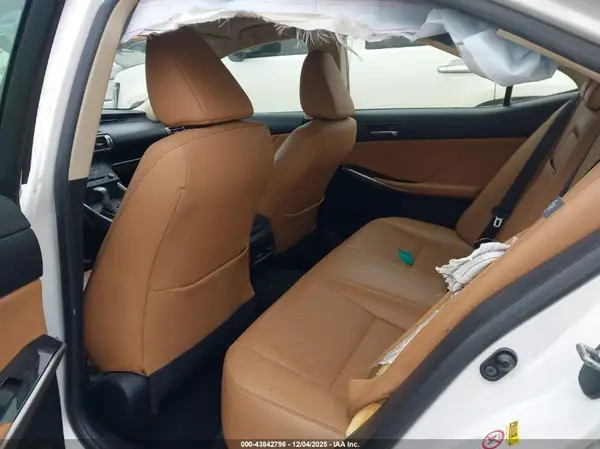 JTHCM1D20G5010753 2016 LEXUS IS - Image 8