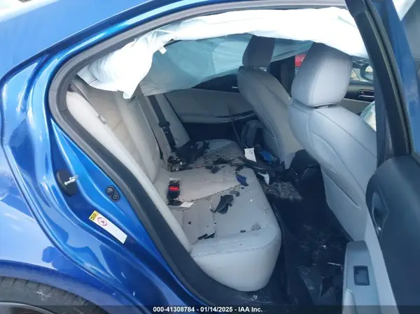 JTHCM1D20G5011661 2016 LEXUS IS - Image 8