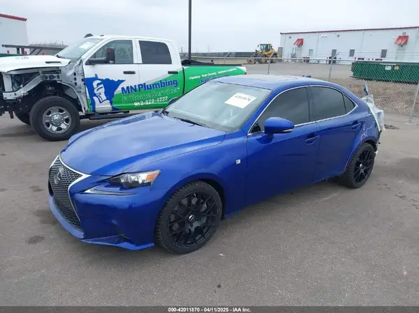JTHCM1D20G5011899 2016 LEXUS IS - Image 2