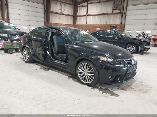 JTHCM1D20G5012535 2016 LEXUS IS - Image 1