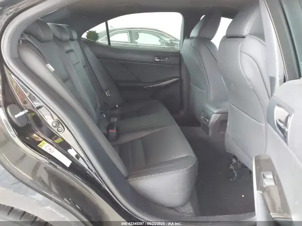 JTHCM1D20G5013586 2016 LEXUS IS - Image 8