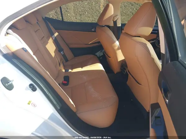 JTHCM1D20G5013748 2016 LEXUS IS - Image 8