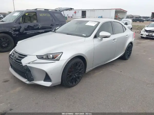 JTHCM1D20H5015064 2017 LEXUS IS - Image 2