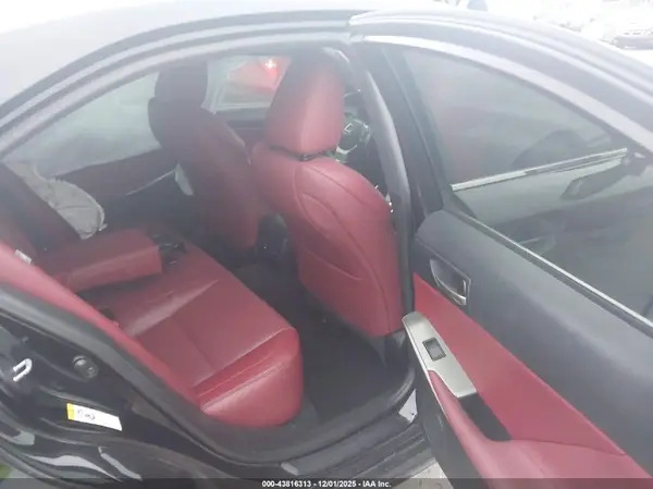 JTHCM1D20H5015534 2017 LEXUS IS - Image 8