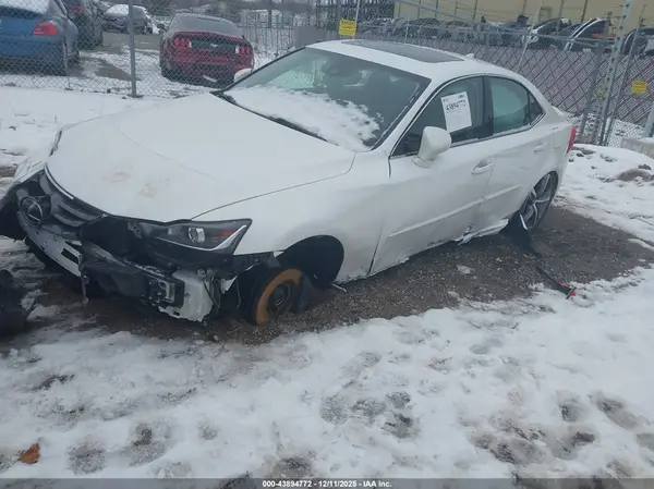 JTHCM1D20H5016375 2017 LEXUS IS - Image 2