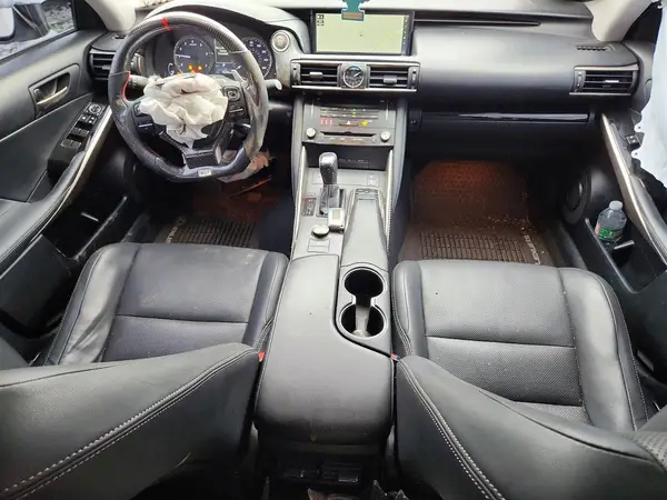 JTHCM1D20H5021091 2017 LEXUS IS - Image 8