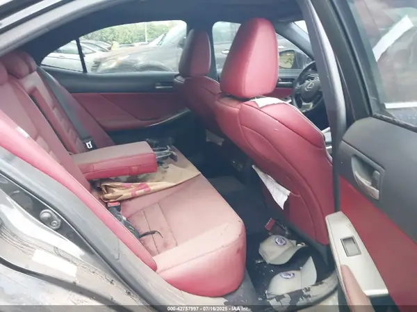 JTHCM1D20H5025819 2017 LEXUS IS - Image 8