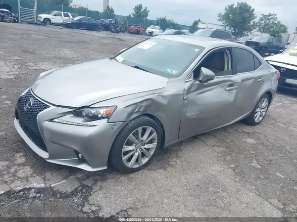 JTHCM1D21G5001544 2016 LEXUS IS - Image 2
