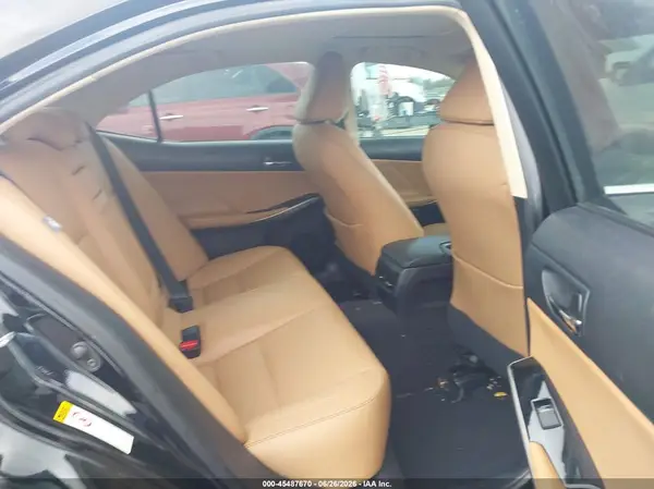 JTHCM1D21G5003682 2016 LEXUS IS - Image 8