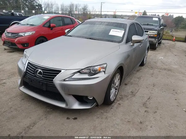 JTHCM1D21G5003892 2016 LEXUS IS - Image 2